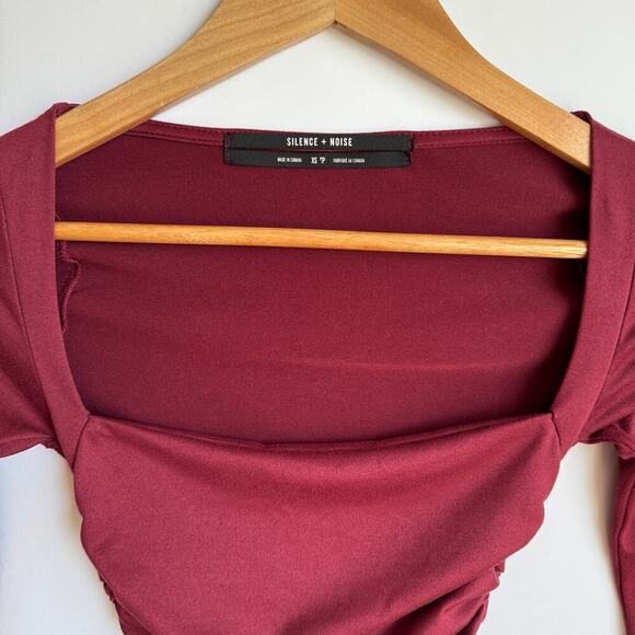 Urban Outfitters Silence + Noise Burgundy Long Sleeve Crop Top Size Extra Small - Picture 4 of 10